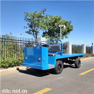 全封闭四轮电动转运车