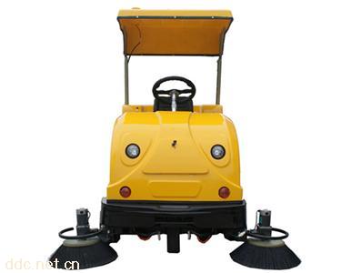 1850电动驾驶式吸尘扫地车