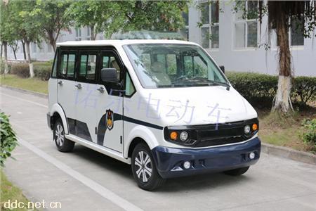 电动封闭巡逻车