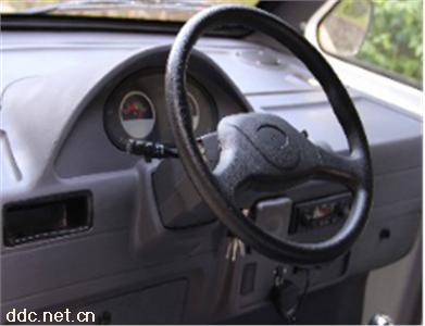 诺乐工业园区敞开式四座电动巡逻车