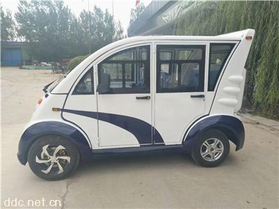 4座封闭电动巡逻车