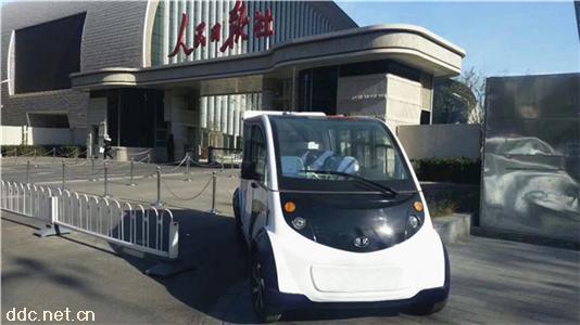 6封闭电动巡逻车