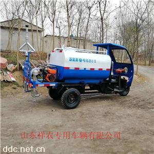 電動(dòng)三輪噴灑車