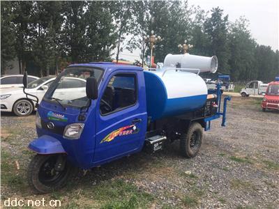 三輪灑水車