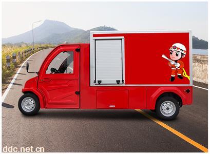 电动四轮水罐消防车