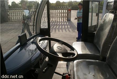绿能达14座电动封闭观光车