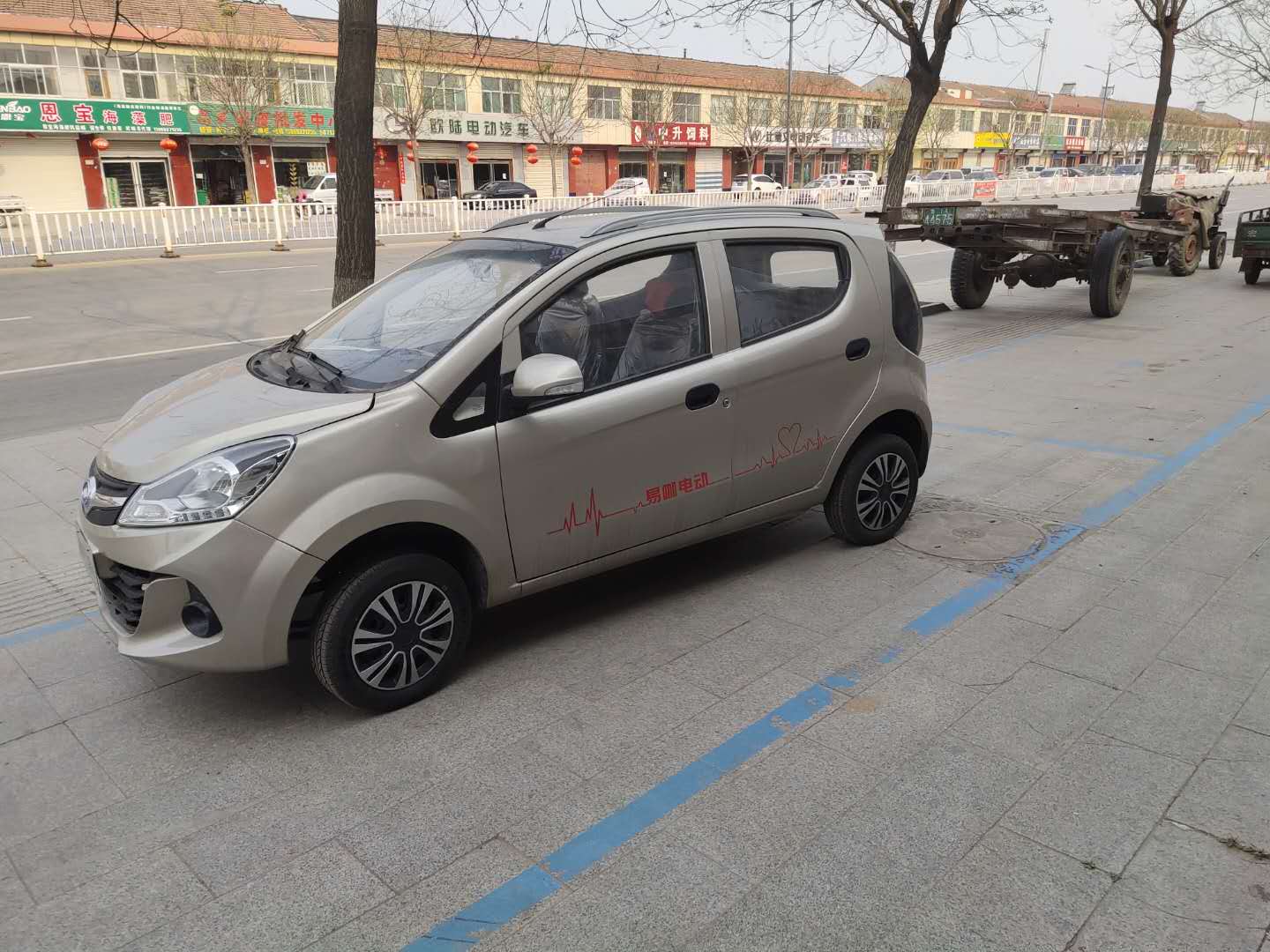 武城县易咖x6s电动汽车经销店
