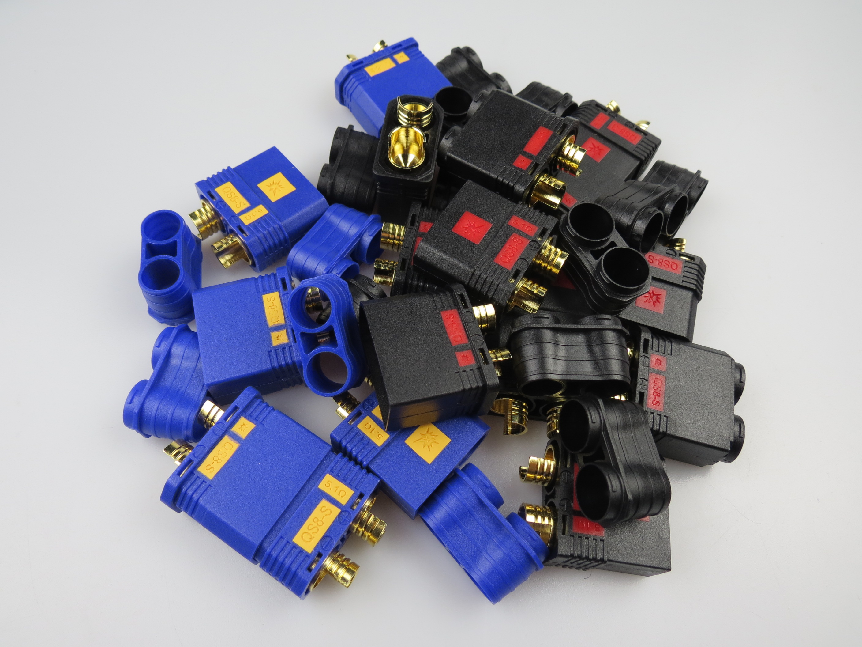 qs8s防打火插头电动车连接器